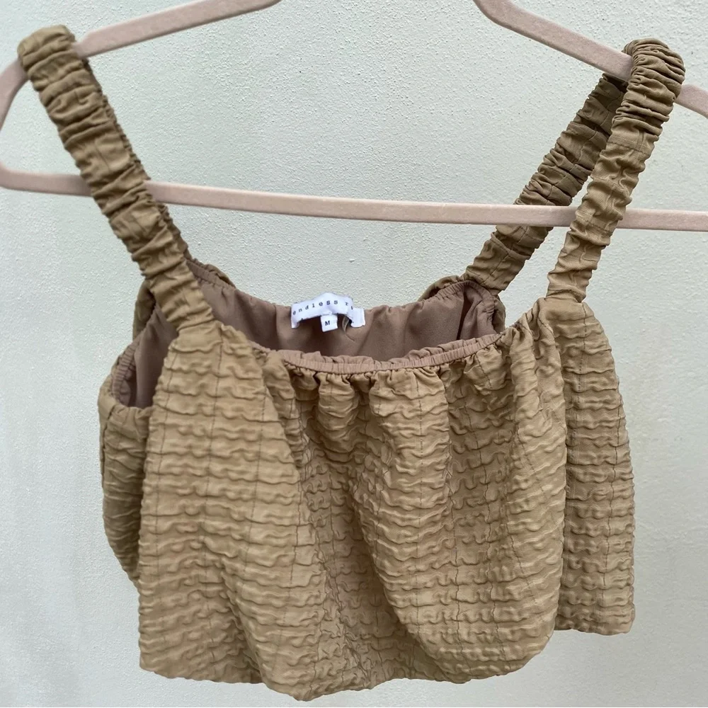 Textured Tan Puff Crop Top & Balloon Shorts Size Medium - Picture 2 of 7